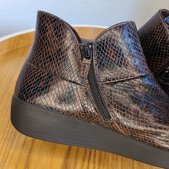 Fitflop Supermod Brown Snakeprint Ankle Boot - Picture 7 of 10
